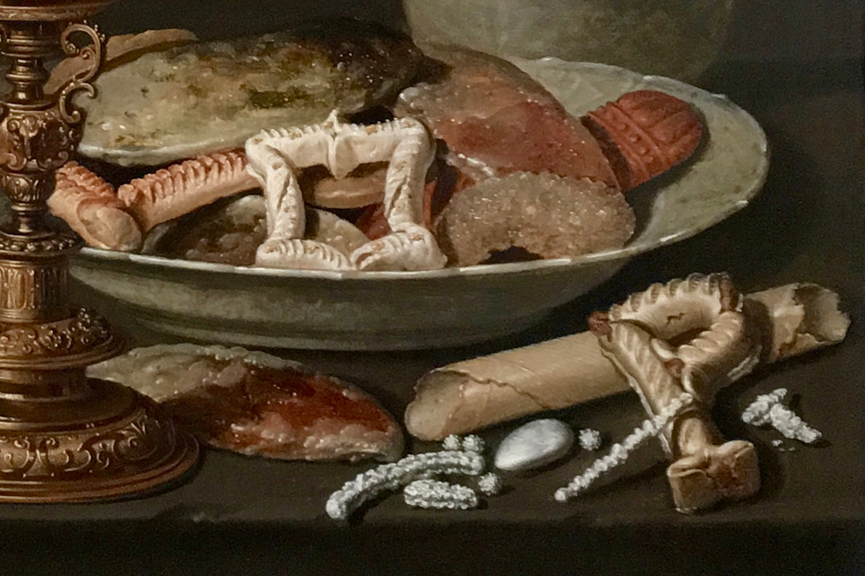 Stilleven met snoepgoed, granaatappel, vergulde beker en porselein, Clara Peeters, 1612, privécollectie