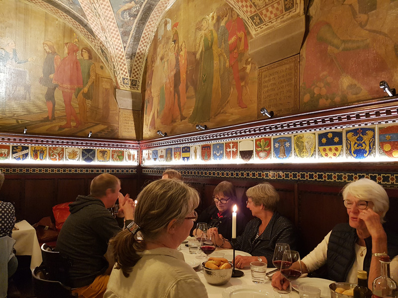 Diner in oudste restaurant in Florence
